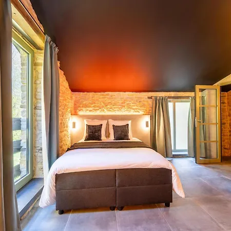 In With Sauna Sainte-Cécile