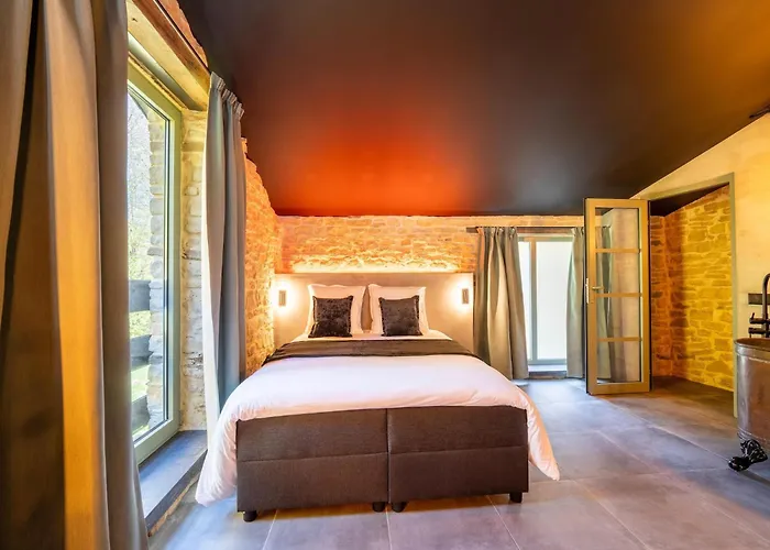 In With Sauna Sainte-Cécile